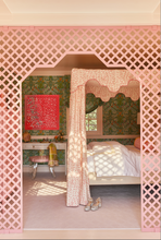 Load image into Gallery viewer, Suzanna Sham