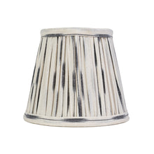 Load image into Gallery viewer, Beatrice Lampshade