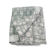 Load image into Gallery viewer, Ophelia Quilt