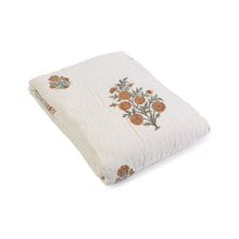 Load image into Gallery viewer, Marigold Quilt